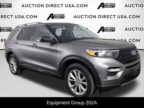 Used 2021 Ford Explorer XLT w/ Equipment Group 202A AWD/4WD image 2