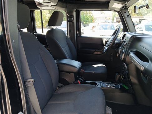 Used 2015 Jeep Wrangler Unlimited Sport image 16