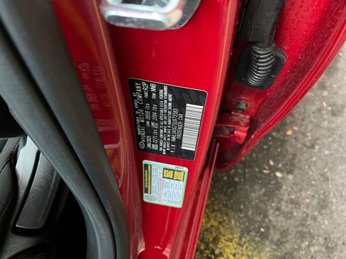 Used 2025 Hyundai Elantra SEL image 30