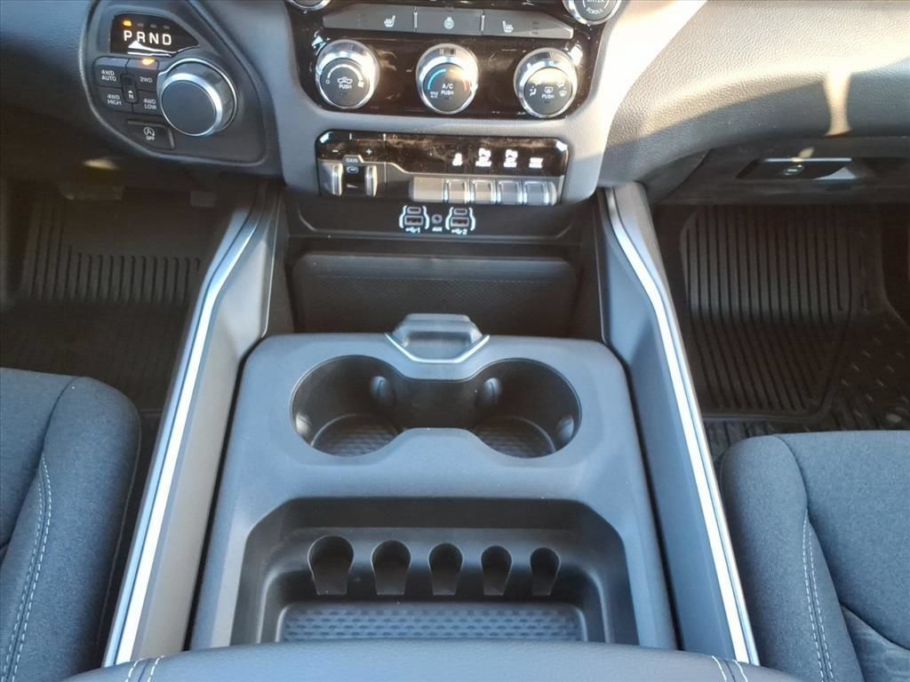 New 2026 RAM 1500 Big Horn AWD/4WD image 23