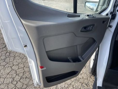 Used 2023 Ford Transit 350 XLT RWD image 3