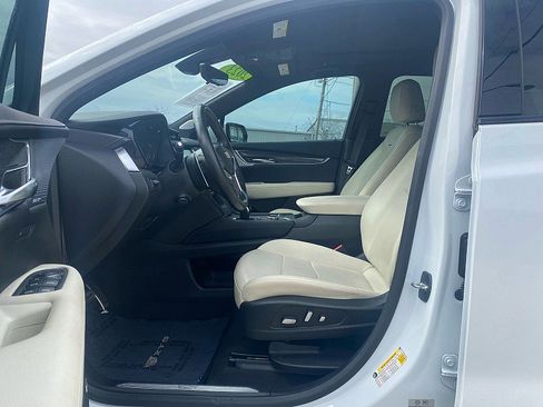 Used 2023 Cadillac XT5 Sportv w/ Technology Package image 17