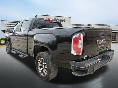 Used 2022 GMC Canyon AT4 image 3