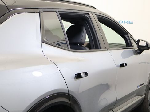 New 2026 Chevrolet Equinox EV RS image 6