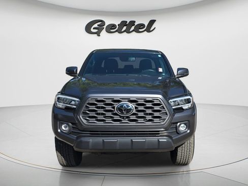 Used 2023 Toyota Tacoma TRD Off-Road w/ TRD Premium Off Road Package image 2