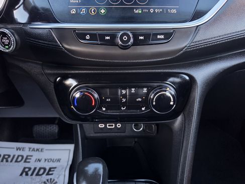 Used 2020 Buick Encore GX Preferred w/ Cold Weather Comfort Package FWD image 33
