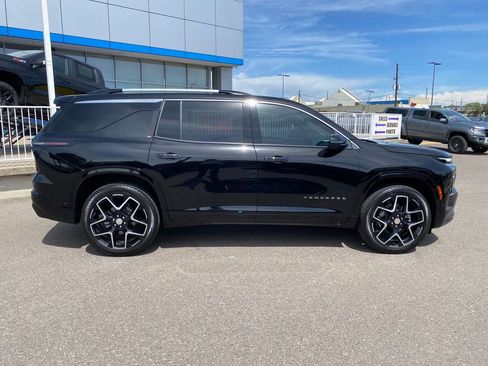 Used 2025 Chevrolet Traverse High Country AWD/4WD image 6