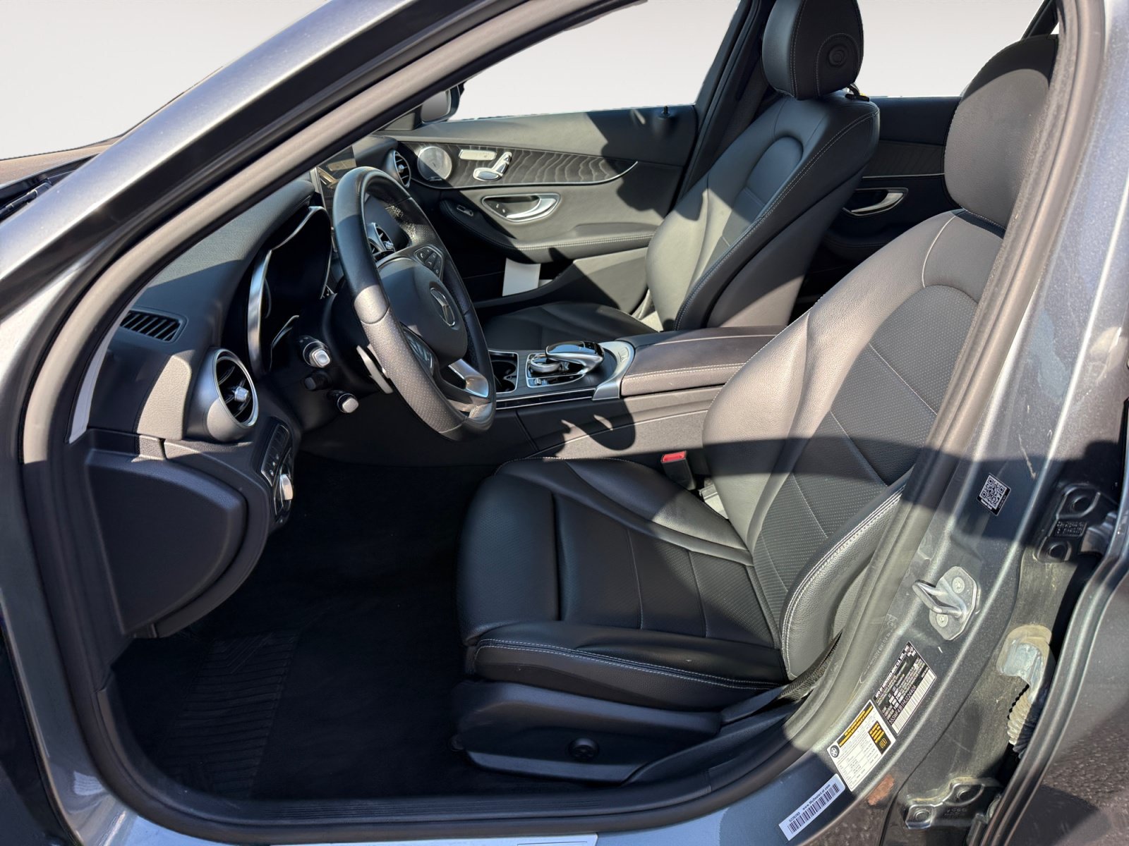 Used 2017 Mercedes-Benz C 300 Sedan image 10