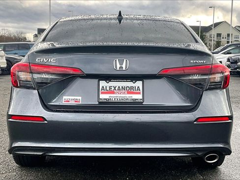 Used 2023 Honda Civic Sport image 4