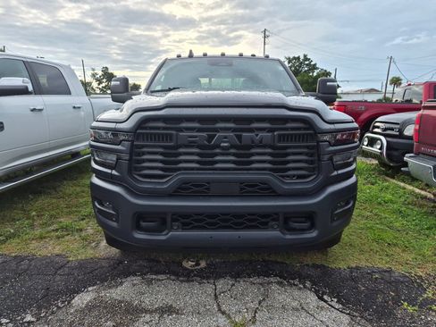Used 2025 RAM 3500 Tradesman AWD/4WD image 2