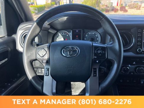 Used 2020 Toyota Tacoma TRD Sport w/ Technology Package AWD/4WD image 14