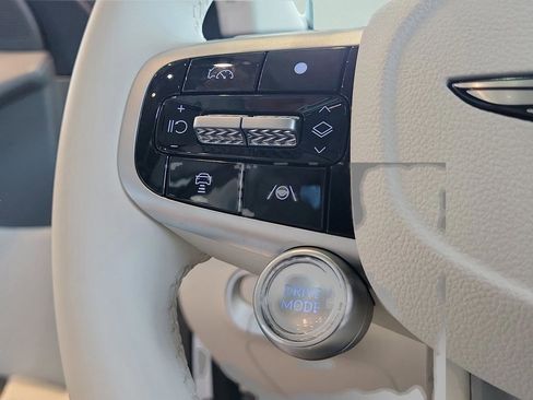 New 2026 Genesis GV60 RWD image 18