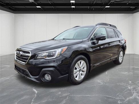 Used 2018 Subaru Outback 2.5i Premium image 1