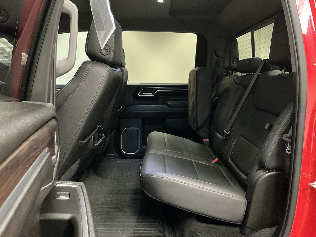 Used 2024 GMC Sierra 2500 SLT w/ SLT Premium Package AWD/4WD image 22