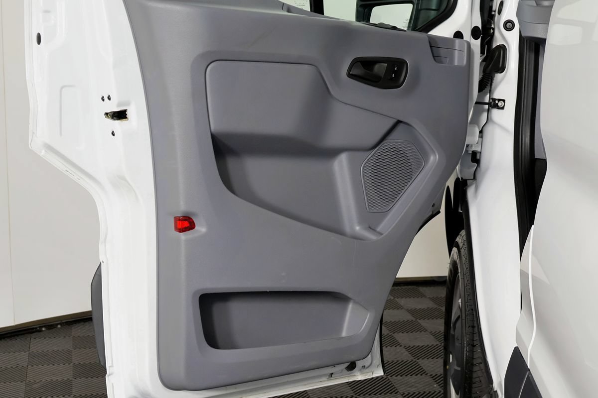 Used 2018 Ford Transit 350 XL RWD image 16