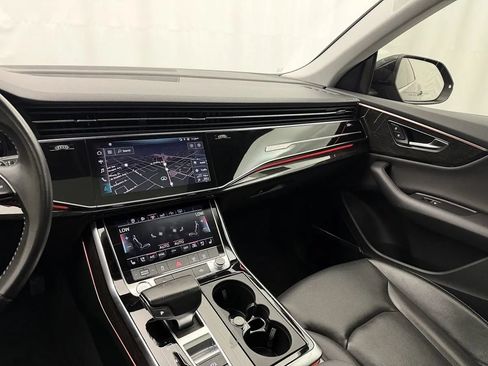 Used 2019 Audi Q8 Premium Plus AWD/4WD image 18