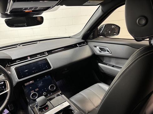 Used 2023 Land Rover Range Rover Velar R-Dynamic S image 36