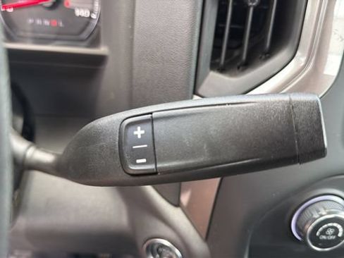Used 2025 Chevrolet Silverado 1500 W/T RWD image 29