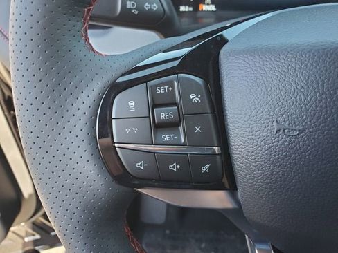Used 2026 Ford Explorer ST-Line w/ ST-Line Street Pack image 5