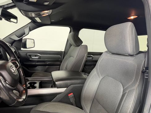 Used 2019 RAM 1500 Big Horn AWD/4WD image 11