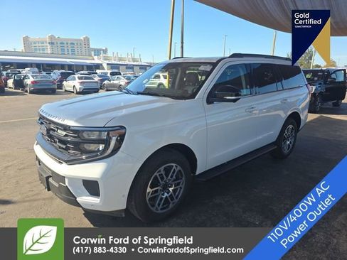 Used 2025 Ford Expedition Active image 4
