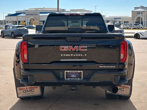 Used 2020 GMC Sierra 3500 Denali image 4