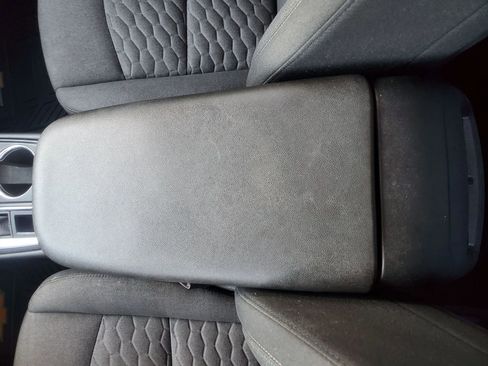 Used 2019 Chevrolet Equinox LT image 32