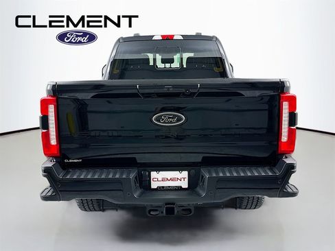 New 2026 Ford F250 Lariat w/ Black Appearance Package AWD/4WD image 7