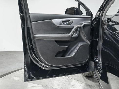 Used 2023 Chevrolet Blazer LT AWD/4WD image 12