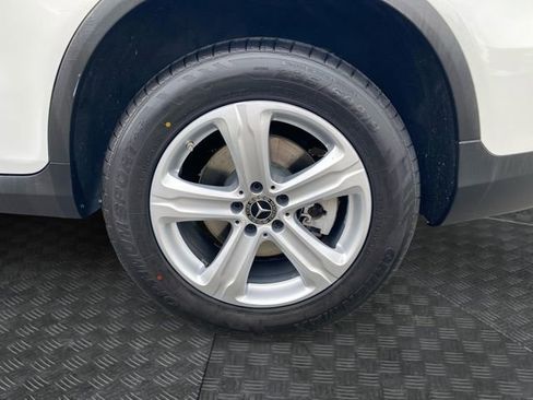 Used 2019 Mercedes-Benz GLC 300 image 34