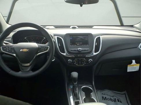 Certified 2024 Chevrolet Equinox LT w/ LPO, Floor Liner Package FWD image 11