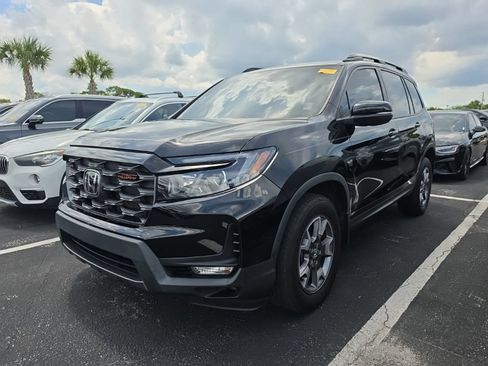 Used 2023 Honda Passport TrailSport image 4