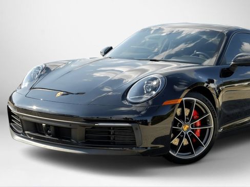 Used 2020 Porsche 911 Carrera S RWD image 3