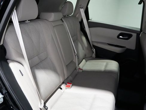 Used 2025 Nissan Rogue SV image 15