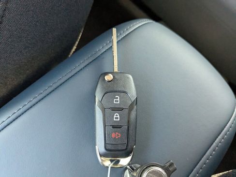 New 2025 Ford Maverick XL image 31