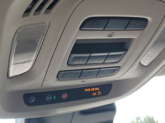 Certified 2023 Buick Envision Avenir AWD/4WD image 32