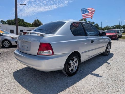 Used 2002 Hyundai Accent GS FWD image 5