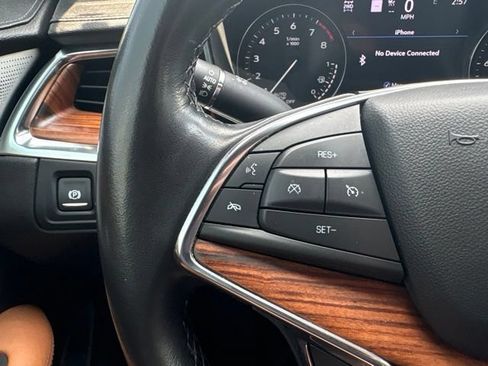 Used 2020 Cadillac XT5 Premium Luxury AWD/4WD image 18