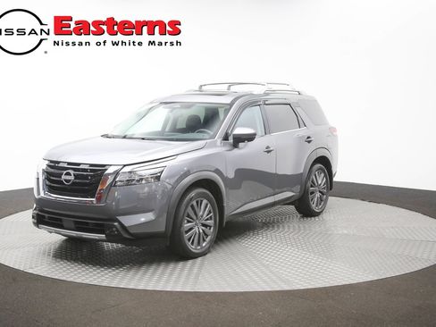 Used 2024 Nissan Pathfinder SL AWD/4WD image 55