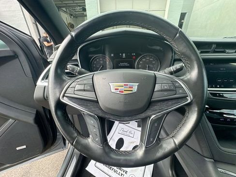 Used 2021 Cadillac XT5 Premium Luxury AWD/4WD image 16