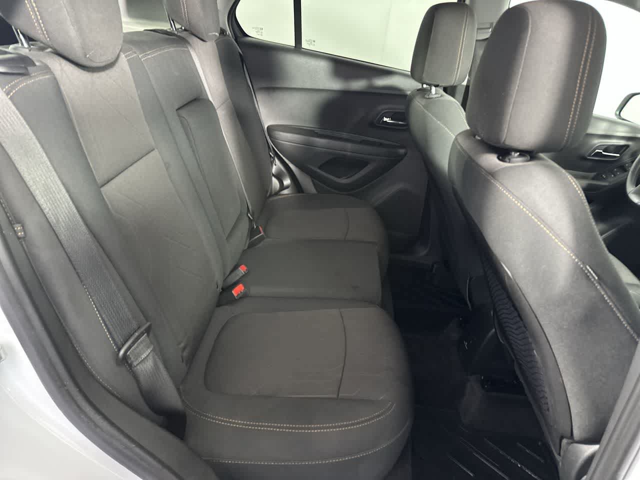 Used 2020 Chevrolet Trax LT FWD image 20