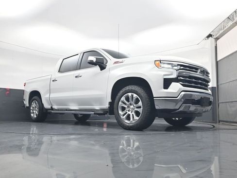 Used 2024 Chevrolet Silverado 1500 LTZ w/ LTZ Premium Package image 15