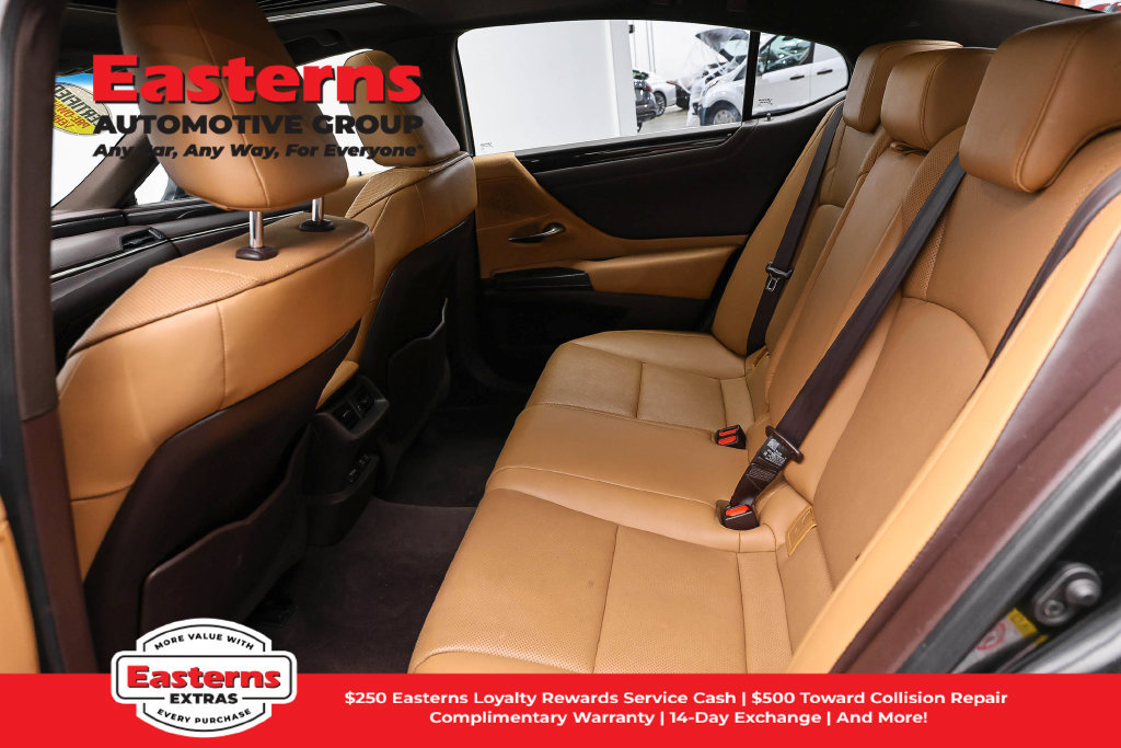 Used 2019 Lexus ES 350 w/ Premium Package FWD image 22