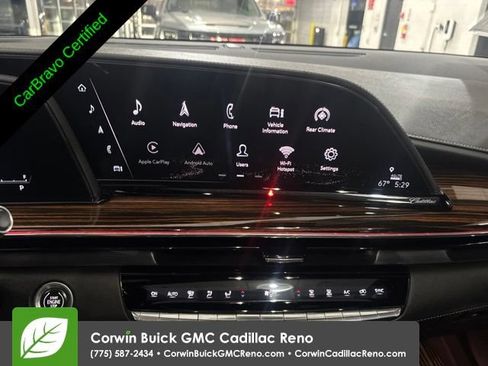 Used 2021 Cadillac Escalade Premium Luxury AWD/4WD image 24