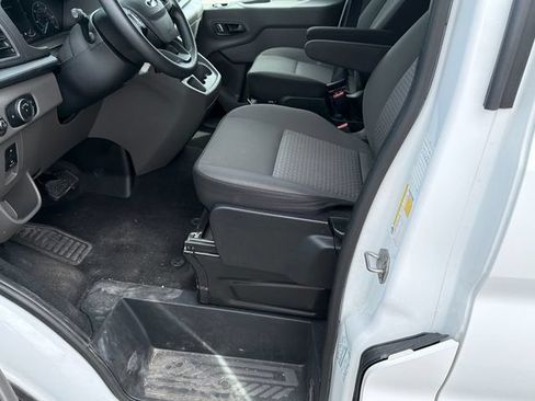 Used 2024 Ford Transit 350 XLT RWD image 9