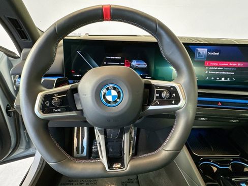 Used 2025 BMW i5 M60 w/ Premium Package image 11