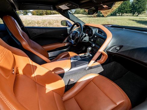 Used 2016 Chevrolet Corvette Z06 w/ 2LZ Preferred Equipment Group RWD image 8
