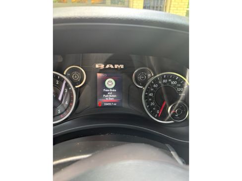Used 2024 RAM 2500 Big Horn w/ Sport Appearance Package AWD/4WD image 8