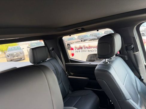 Used 2024 Toyota Tundra Platinum AWD/4WD image 14