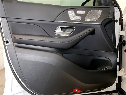 Used 2026 Mercedes-Benz GLS 450 GLS 450 image 21